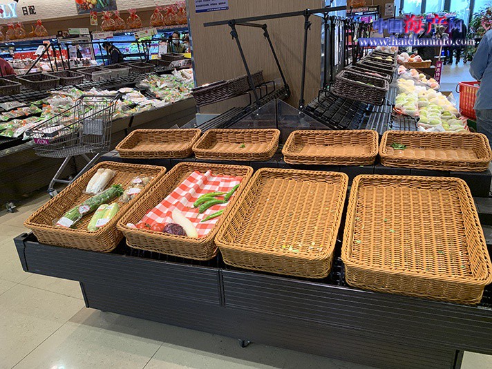 直击广州“囤积潮”：超市货架被扫空，传统菜市场供应仍充足